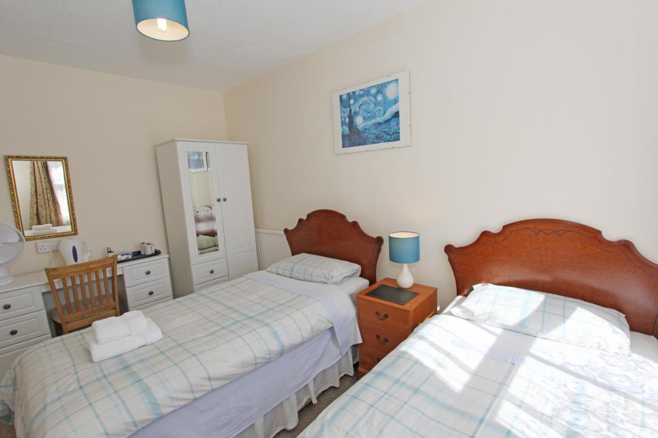 West Point Hotel Bed And Breakfast Colwyn Bay Exterior photo